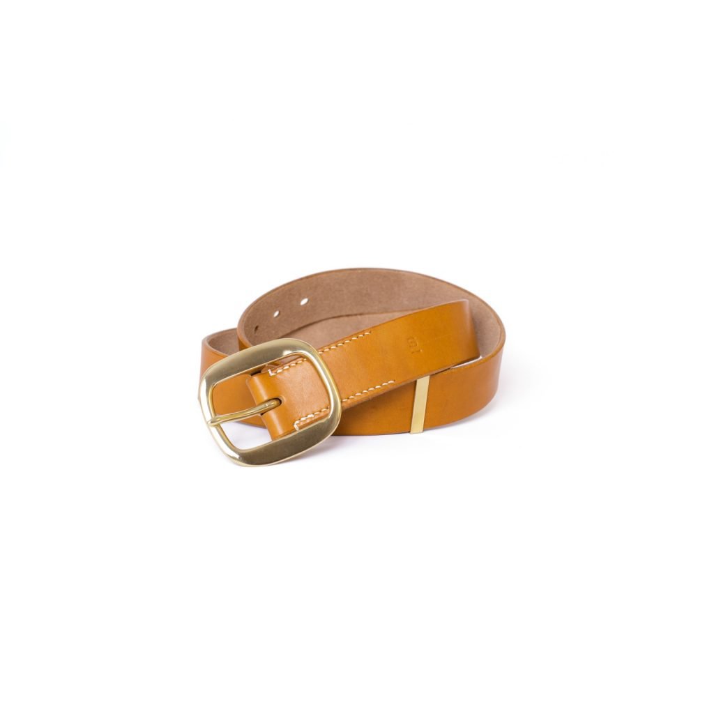 Hand crafted hand stitched London Tan colour color english bridle leather belt with solid brass swagehead english buckle, luxury goods heirloom