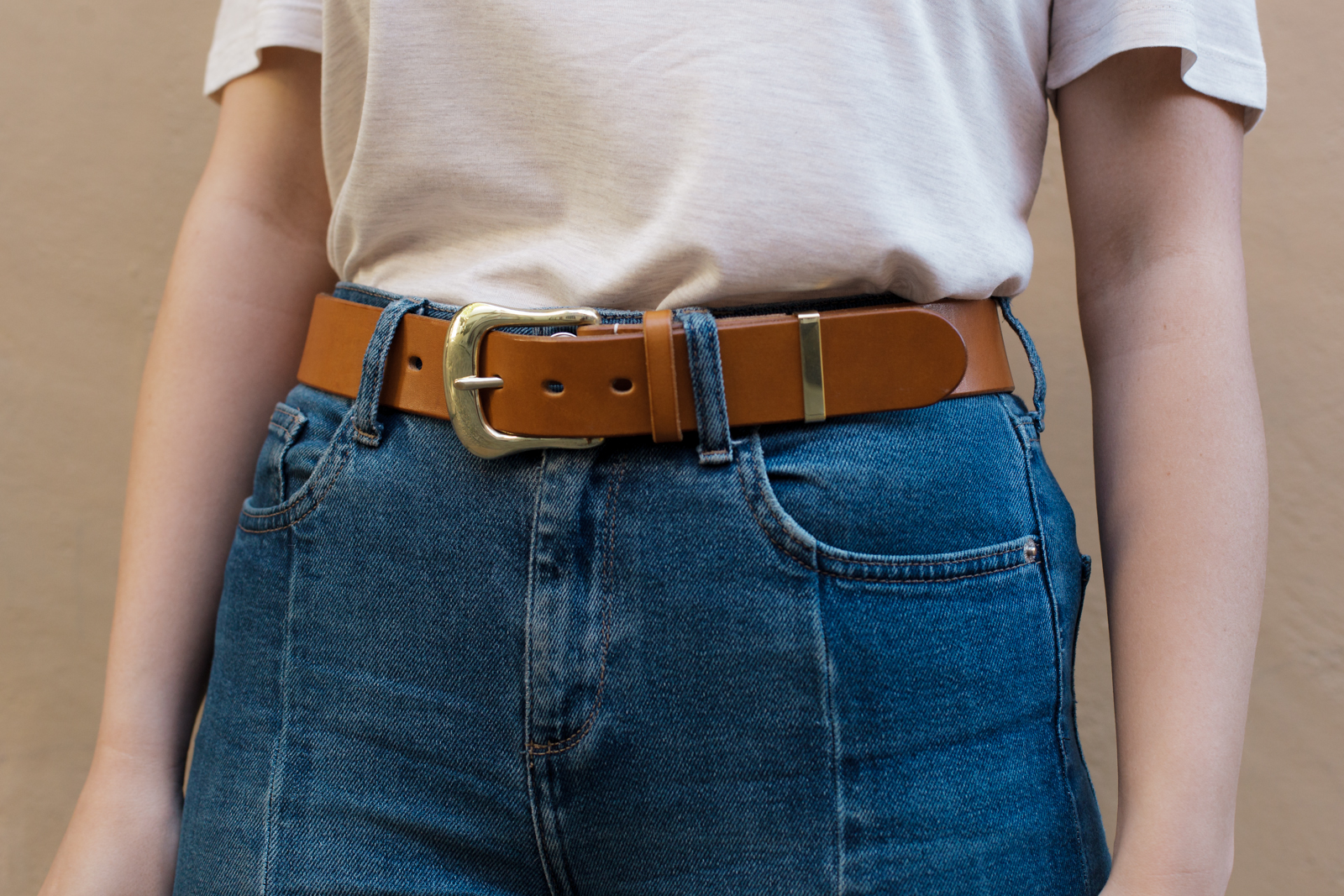 Hand crafted hand stitched London Tan colour color english bridle leather belt with solid brass swelled front westend english buckle luxury goods heirloom